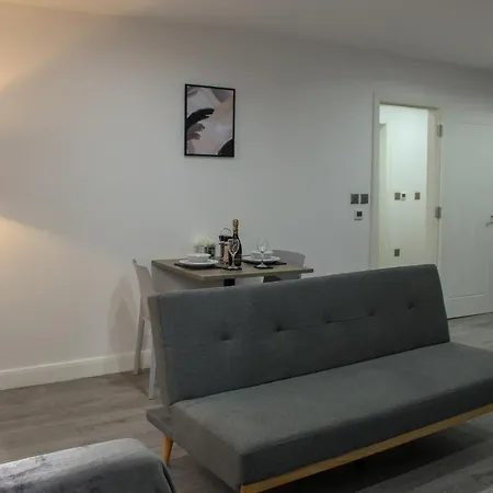 Modern Bradford Apartment